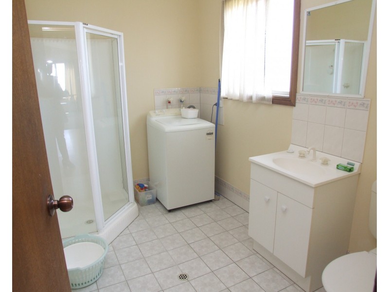 13 Warrawee Tce, Penneshaw SA 5222