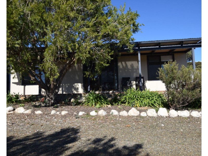 11 Coral Crescent, Island Beach SA 5222