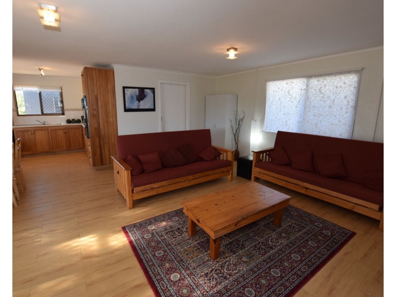 11 Coral Crescent, Island Beach SA 5222