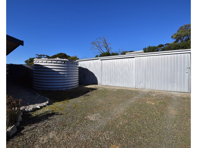 11 Coral Crescent, Island Beach SA 5222