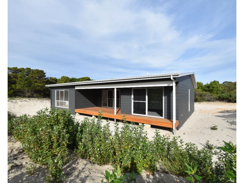 2-4 Cassini Road, Island Beach SA 5222