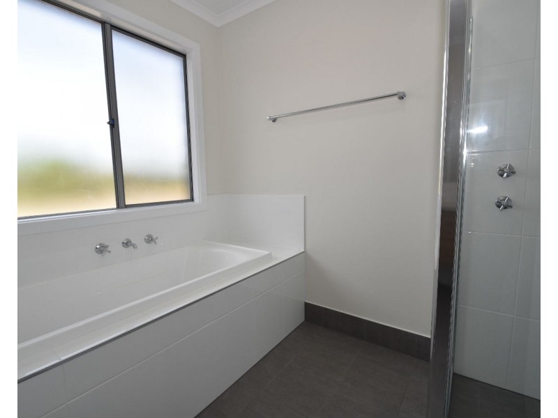 2-4 Cassini Road, Island Beach SA 5222