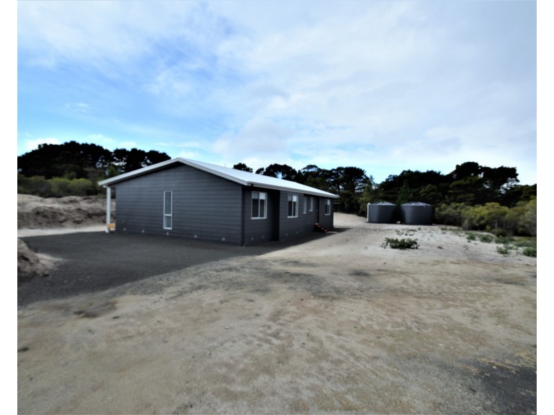 2-4 Cassini Road, Island Beach SA 5222