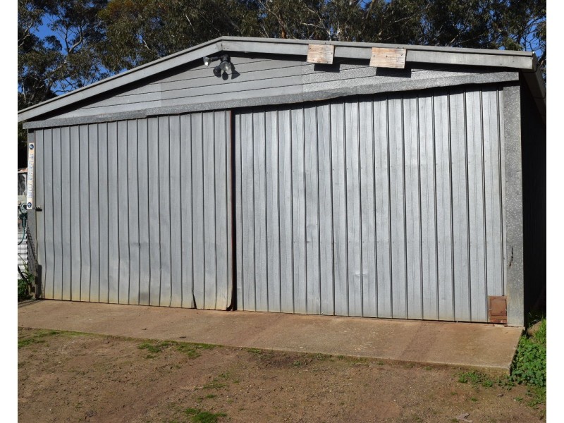 114 Bark Hut Road, Macgillivray SA 5223