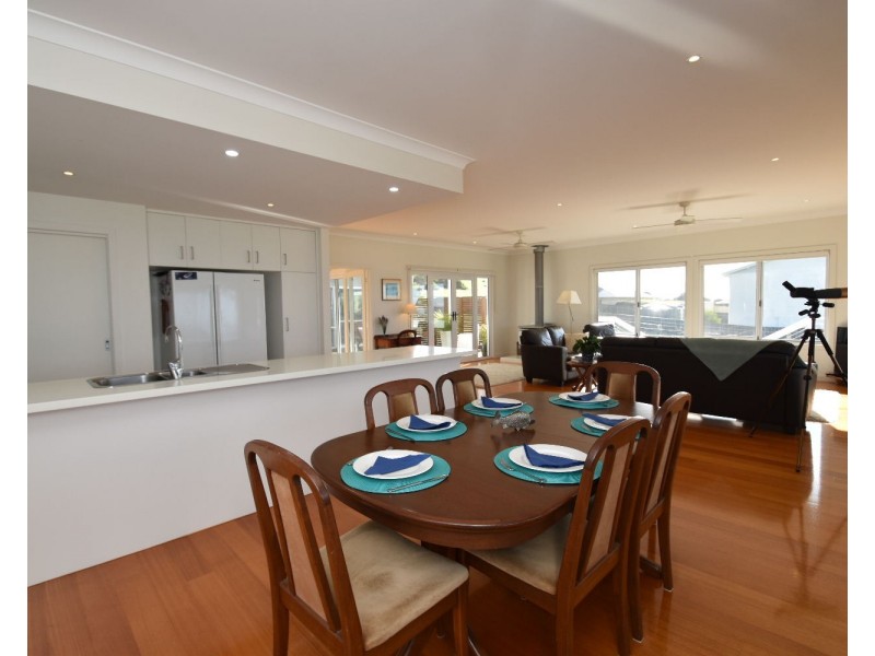 7 Hawthorn Avenue, Emu Bay SA 5223