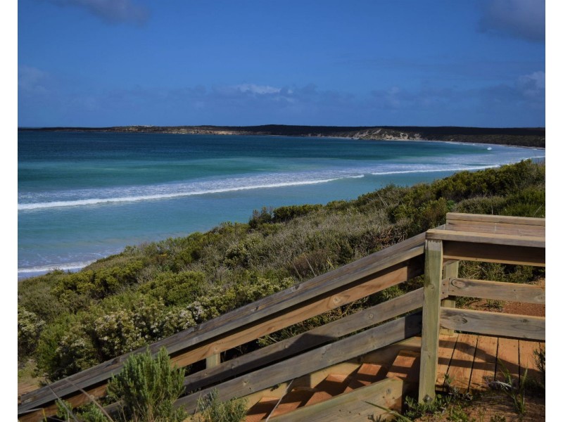 22 Dolphin Crescent, Vivonne Bay SA 5223