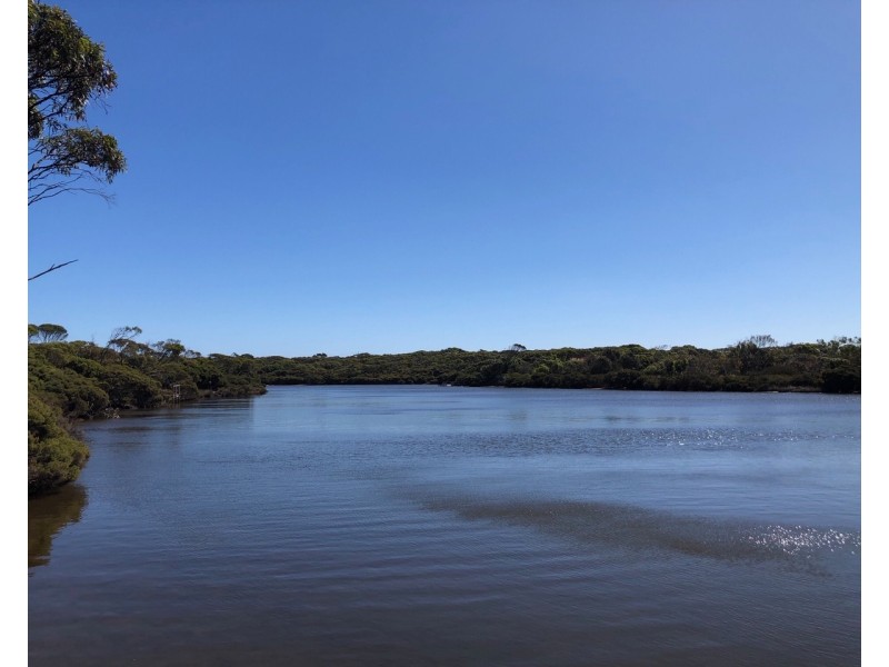 15 Bayview Road, Vivonne Bay SA 5223