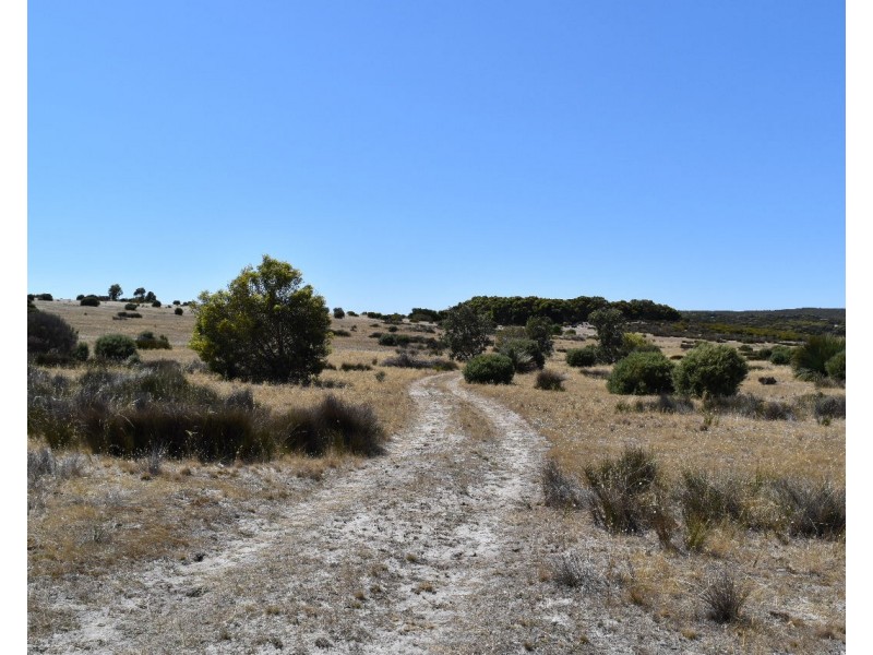 Lot 102 Old Salt Lake Road, Haines SA 5223