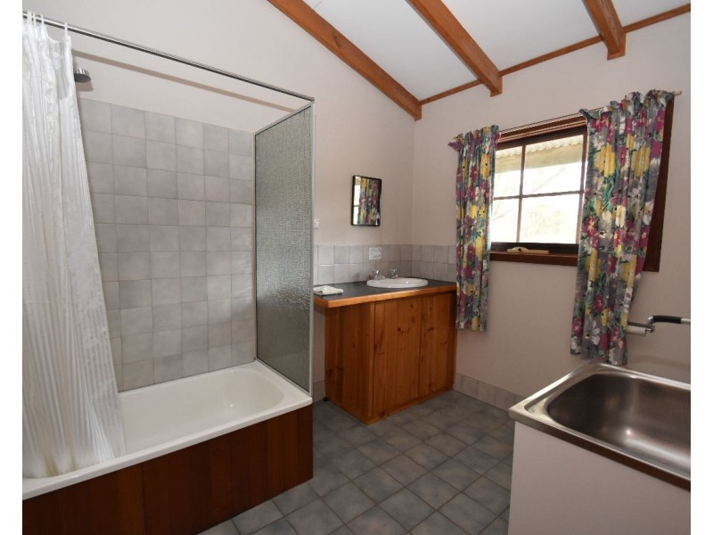 250 Island Beach Road, Island Beach SA 5222