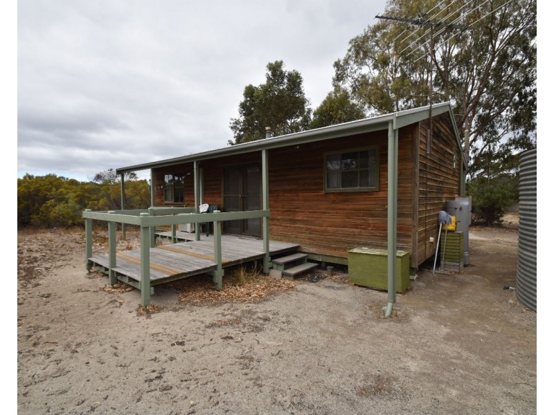 250 Island Beach Road, Island Beach SA 5222