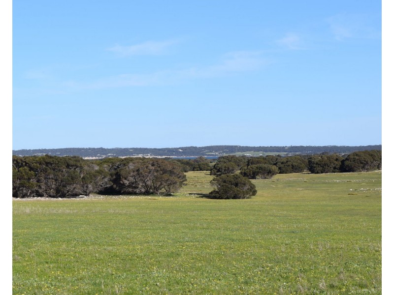 106 Rhynne road, Bay Of Shoals SA 5223