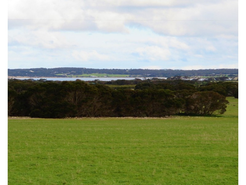 106 Rhynne road, Bay Of Shoals SA 5223