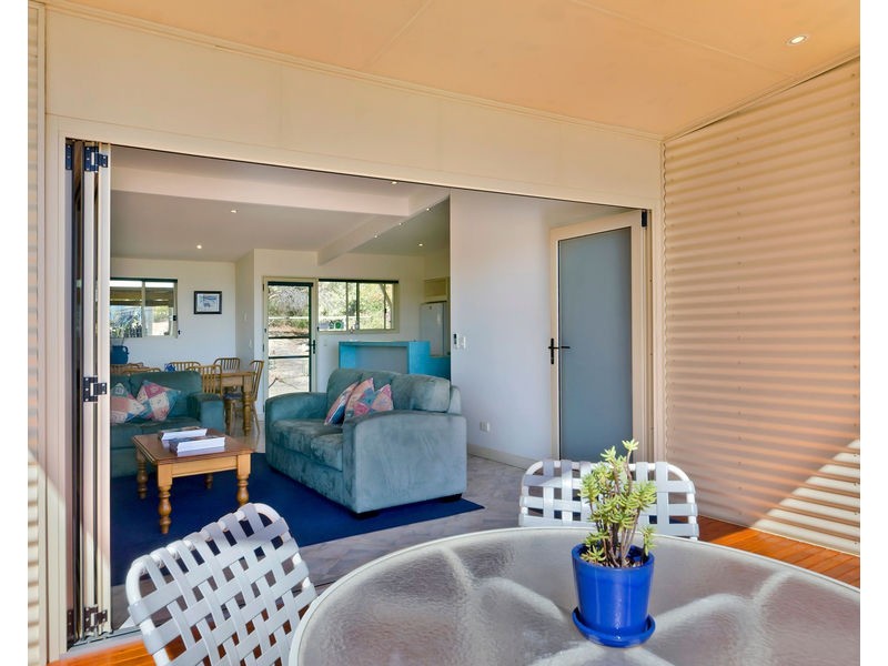 8A and 8B Karatta Terrace, Penneshaw SA 5222