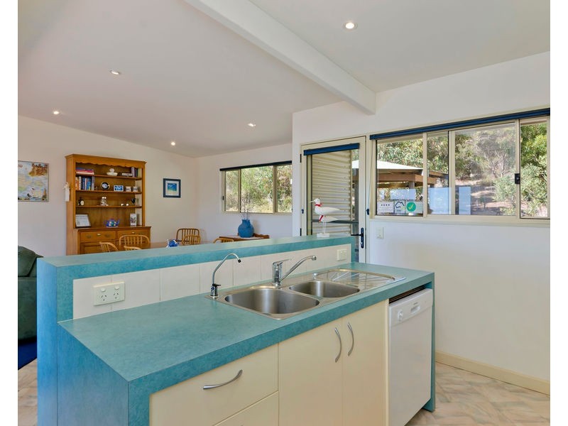 8A and 8B Karatta Terrace, Penneshaw SA 5222