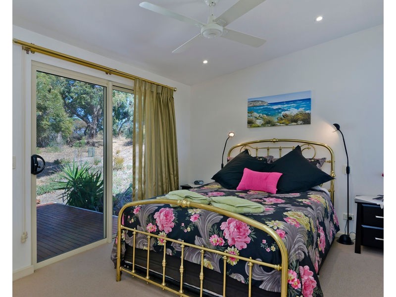 8A and 8B Karatta Terrace, Penneshaw SA 5222