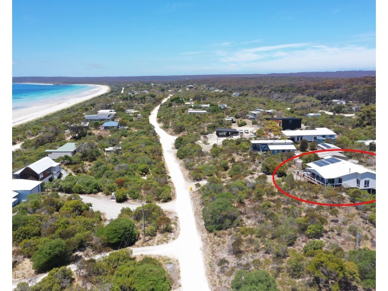 7 Flinders Grove, Island Beach SA 5222
