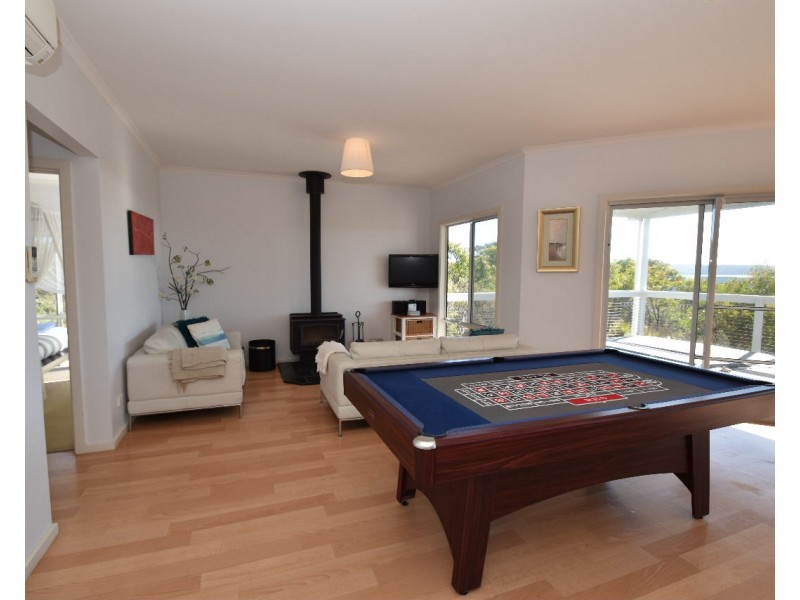 7 Flinders Grove, Island Beach SA 5222