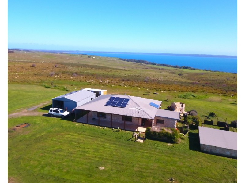 24 Frank Road, Penneshaw SA 5222