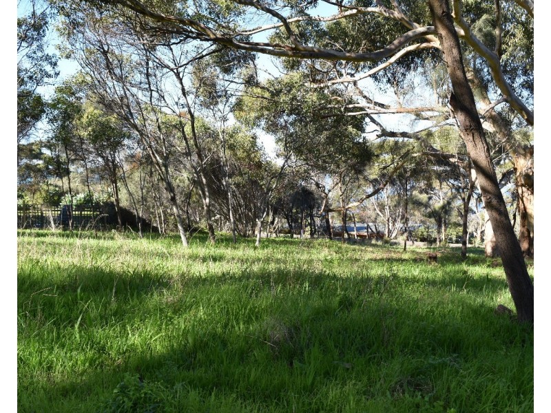 37 Bayview Road, American River SA 5221