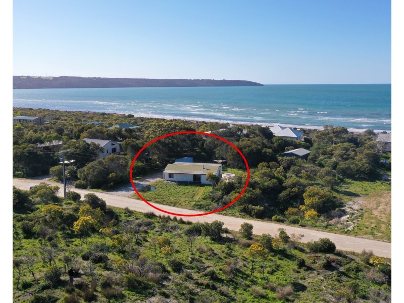 18 Pennington road, Island Beach SA 5222