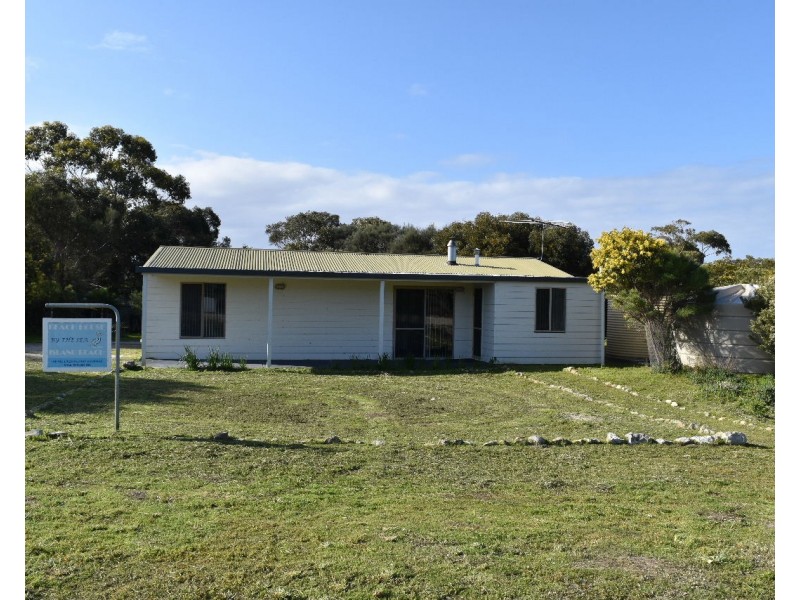 18 Pennington road, Island Beach SA 5222