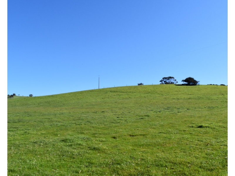 Lot 909 North Coast road, Stokes Bay SA 5223
