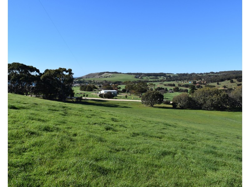 Lot 909 North Coast road, Stokes Bay SA 5223