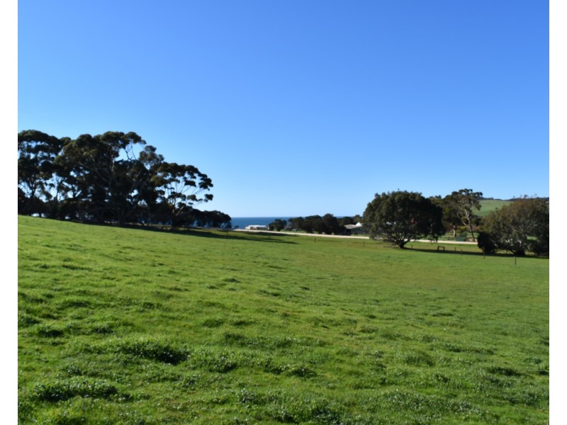Lot 909 North Coast road, Stokes Bay SA 5223