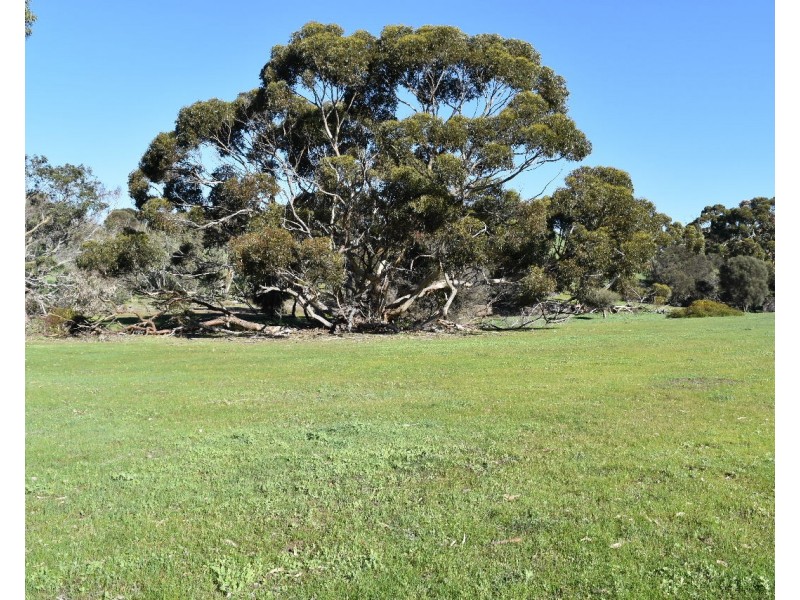 Lot 910 North Coast road, Stokes Bay SA 5223
