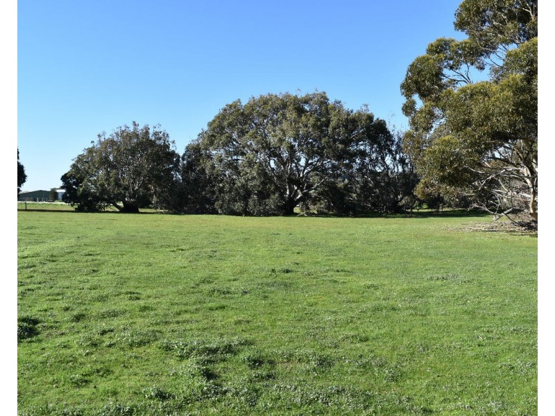 Lot 910 North Coast road, Stokes Bay SA 5223
