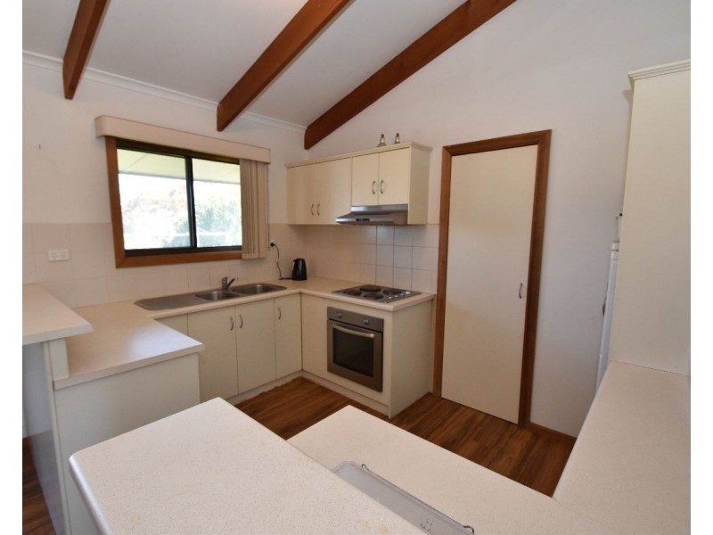 17 Flinders Avenue, Kingscote SA 5223