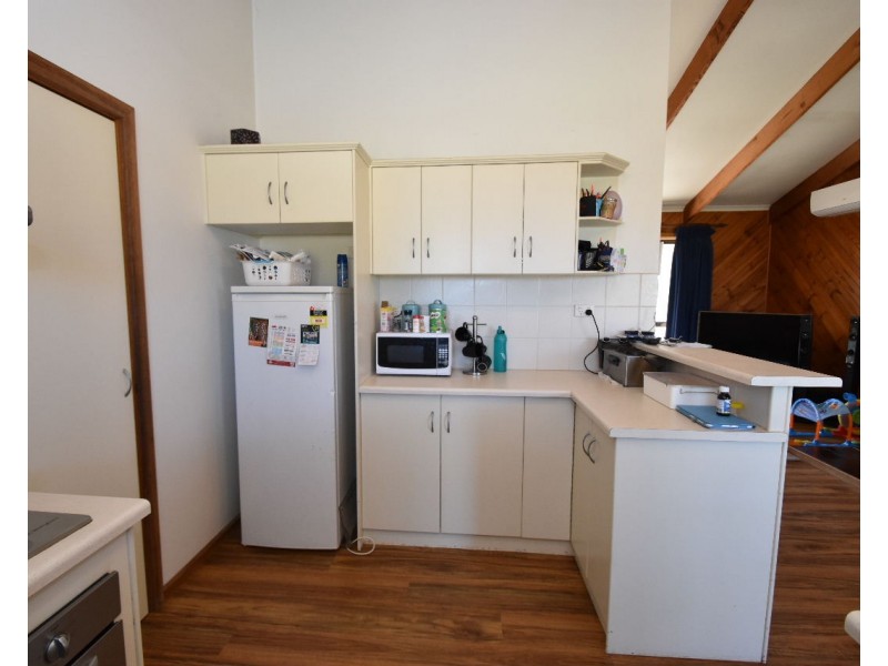 17 Flinders Avenue, Kingscote SA 5223