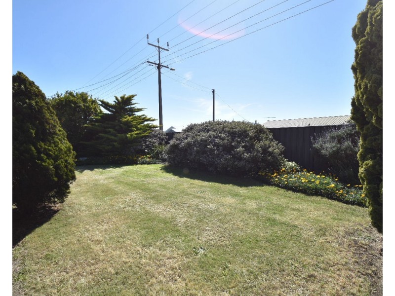 17 Flinders Avenue, Kingscote SA 5223