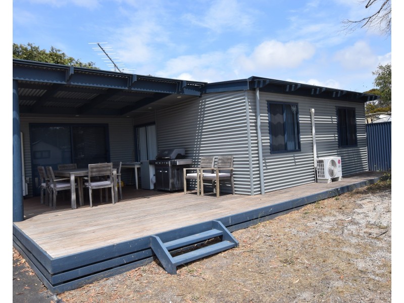 3 Moreanda Av, American River SA 5221