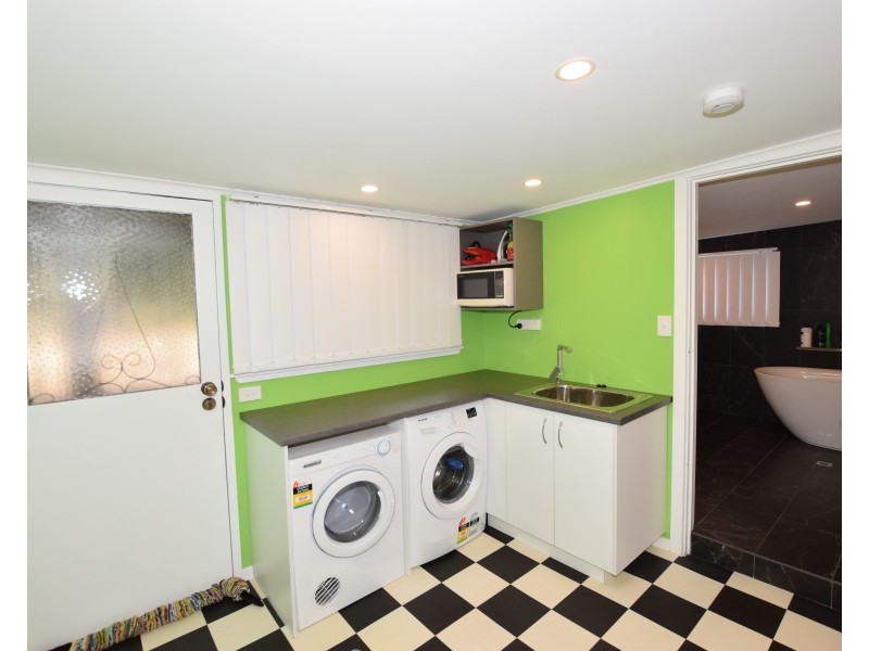 3 Moreanda Av, American River SA 5221