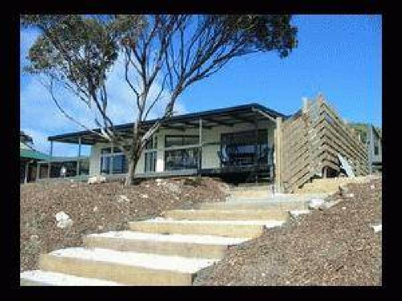 37 Flinders Road    Island Breeze, Vivonne Bay SA 5223
