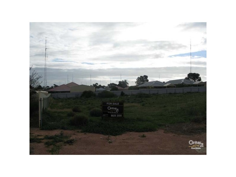 10 Clayton Street, Moonta Bay SA 5558