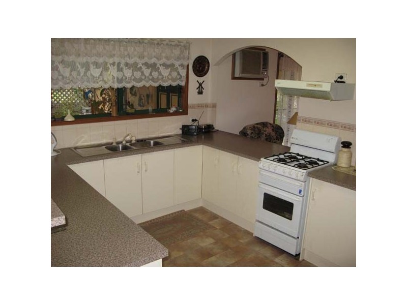 31a Cambridge Street, Moonta Bay SA 5558