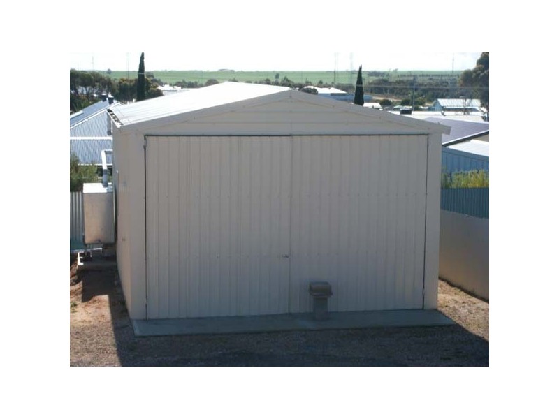 17 Calstock Street, Moonta Bay SA 5558