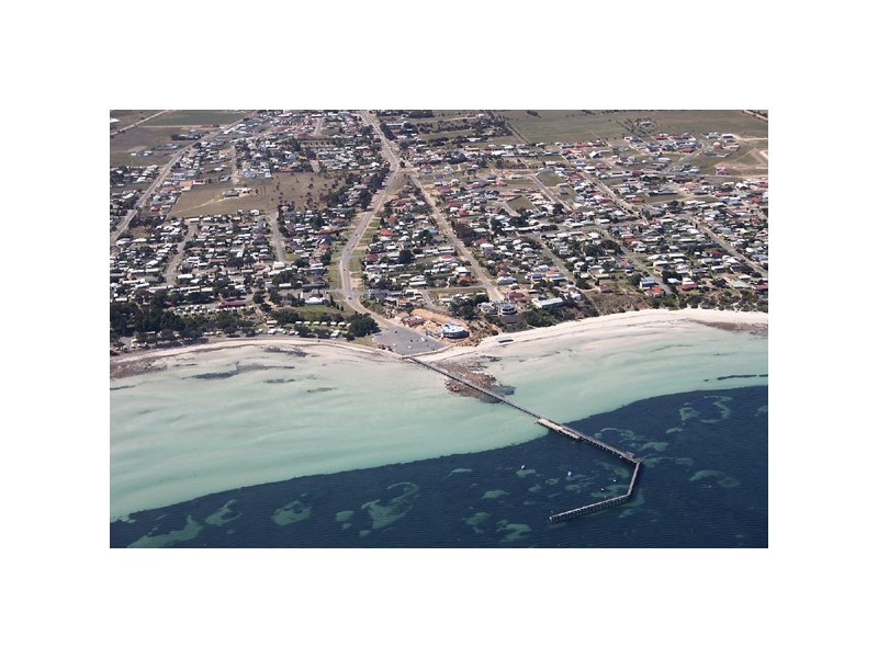 2 Hughes Avenue, Moonta Bay SA 5558