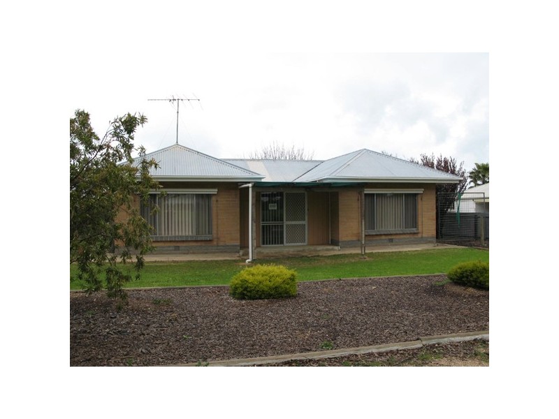 17 North Terrace, Maitland SA 5573