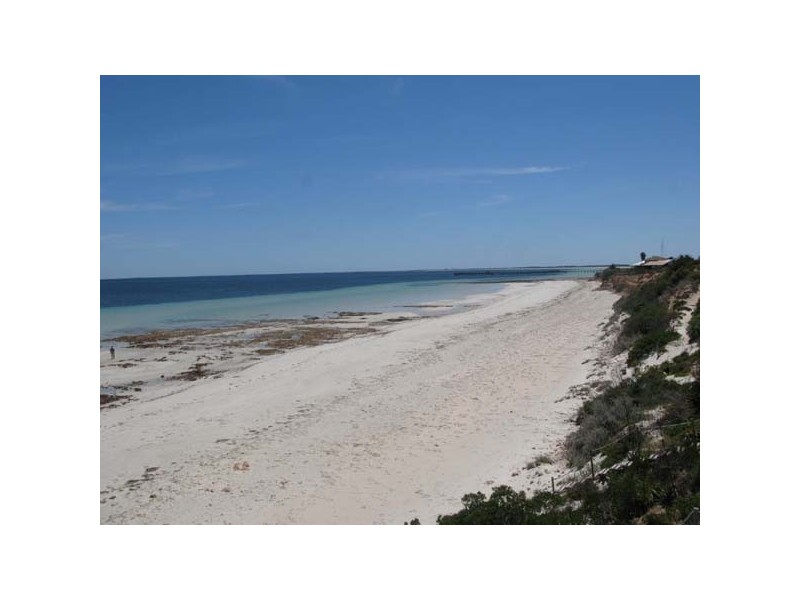 3 Queen Place, Moonta Bay SA 5558