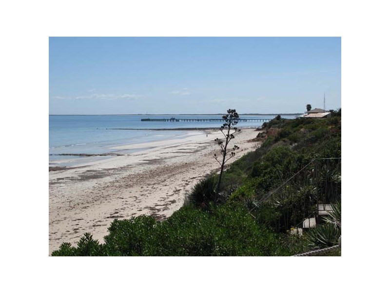 3 Queen Place, Moonta Bay SA 5558