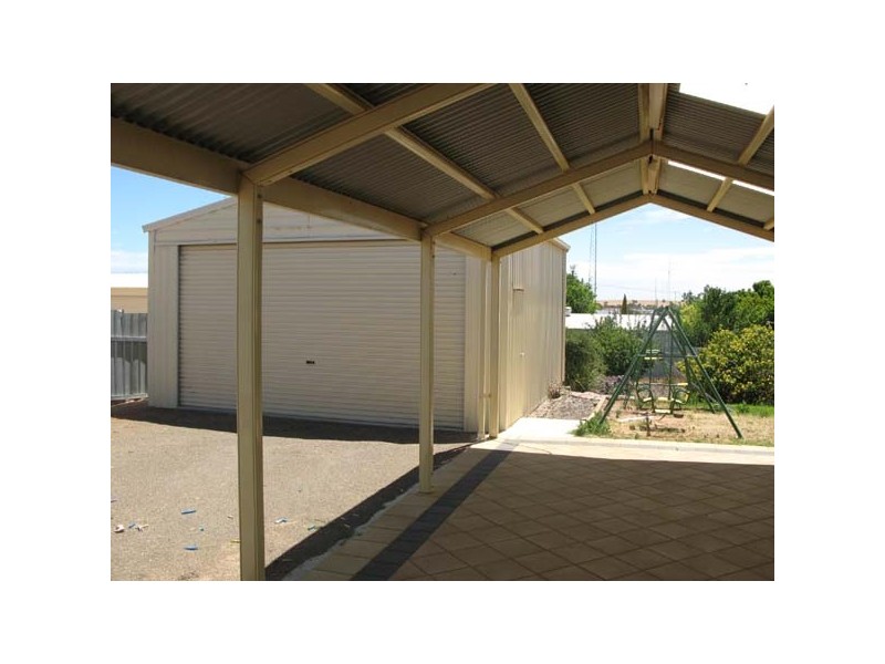 25 Victoria Street, Moonta Bay SA 5558