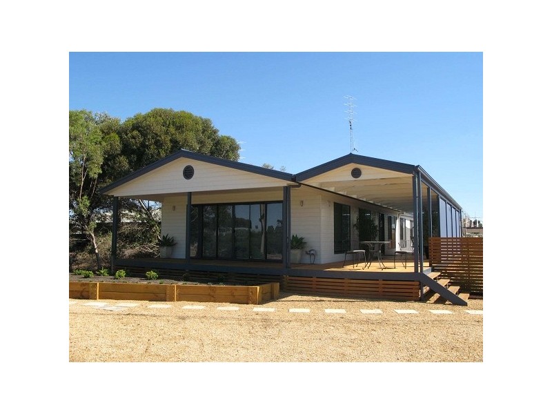 4a Cambridge Street, Moonta Bay SA 5558