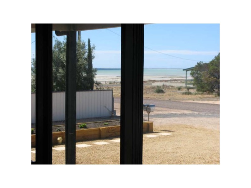 4a Cambridge Street, Moonta Bay SA 5558