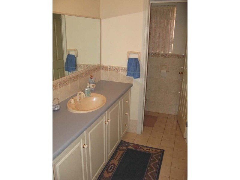 38 Highview Grove, Moonta Bay SA 5558