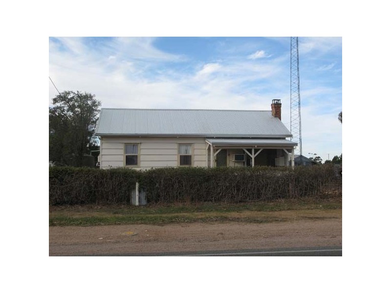 4 Kadina Road, Moonta SA 5558