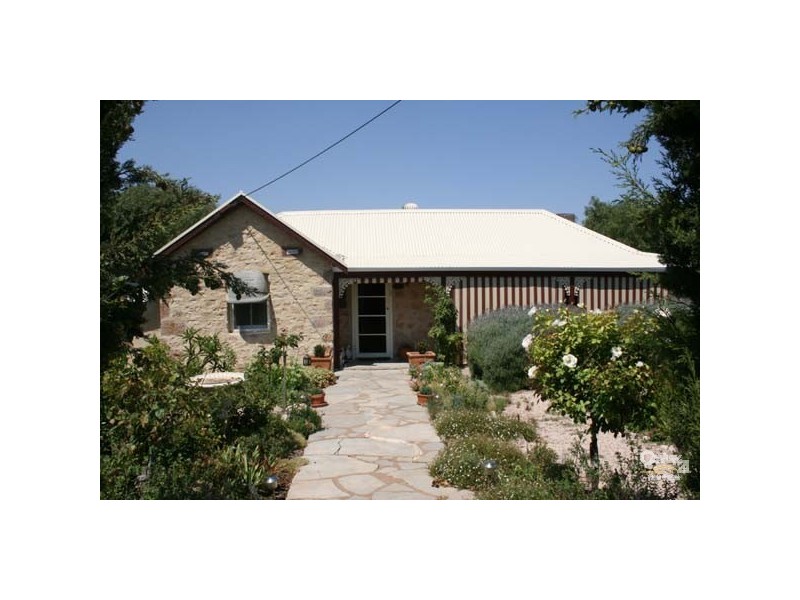 329 Derrington Terrace, Moonta SA 5558