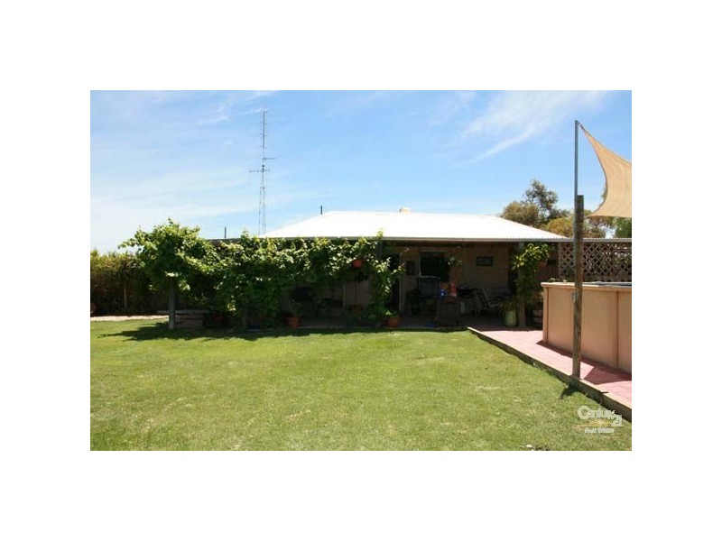 329 Derrington Terrace, Moonta SA 5558